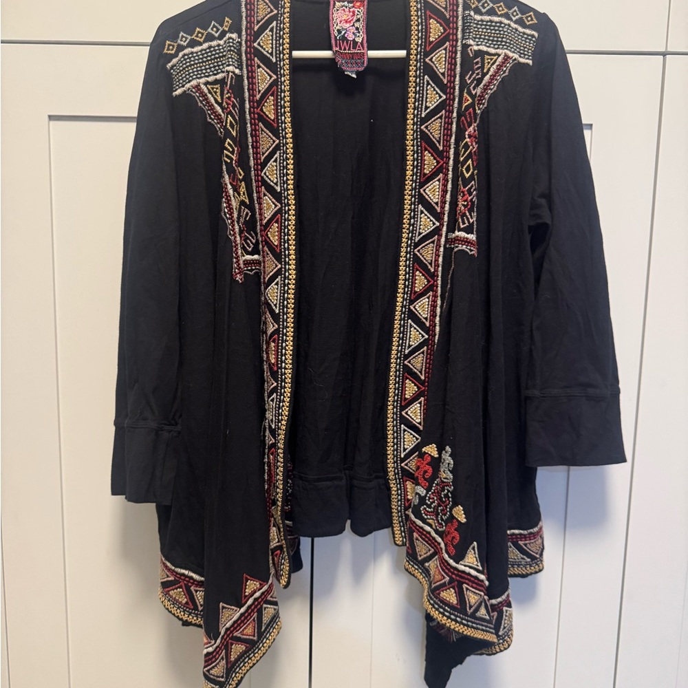 Johnny Was JWLA Black Embroidered Short Sleeve Kimono Jacket Top EUC size Medium